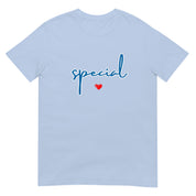 Camiseta con diseño de corazón en letra caligráfica especial (Global)