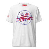 Camiseta «Hecha de manera distinta» de Ava Jennings (Global)